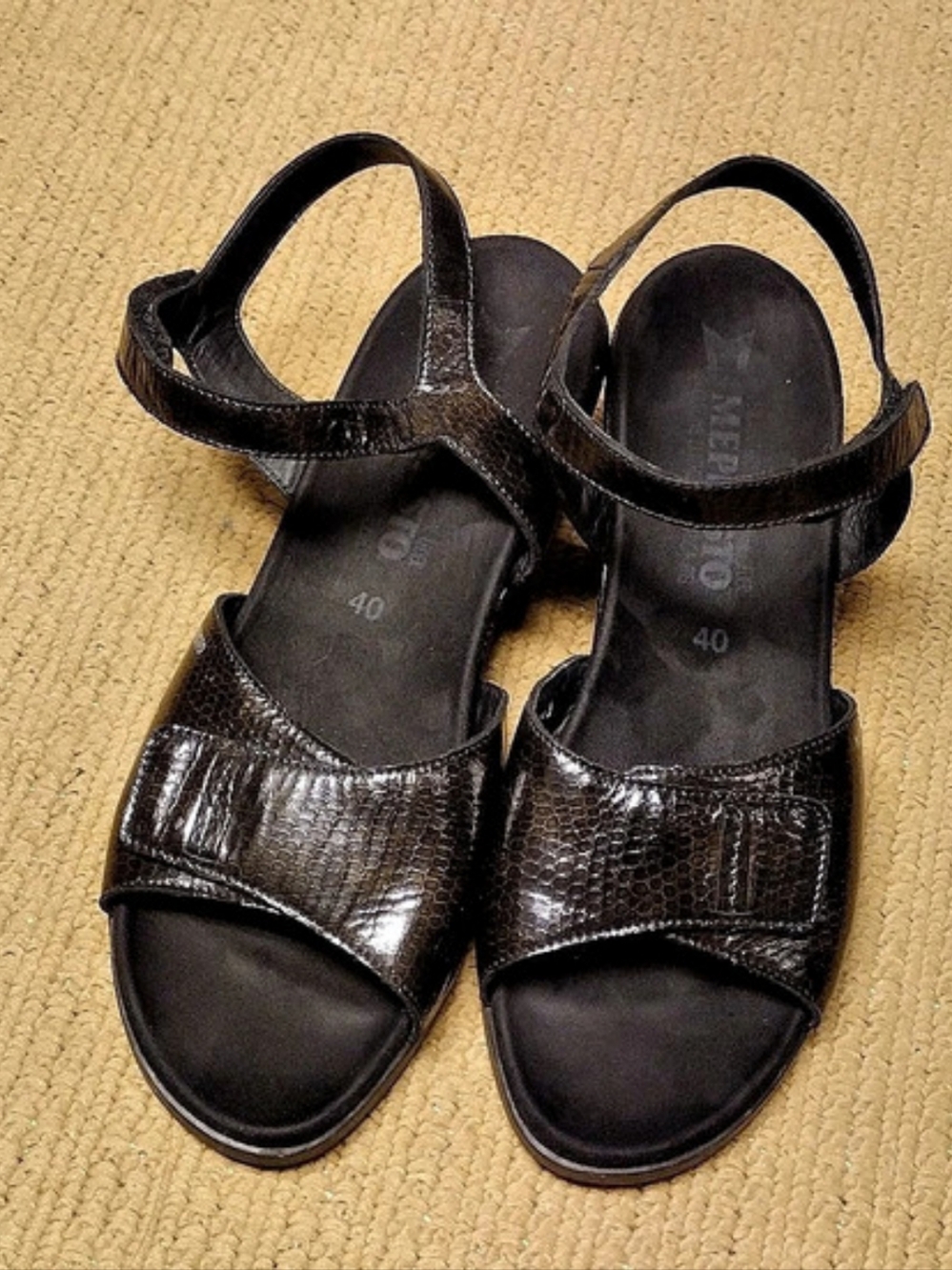 Mephisto Women's Animal Print Sandals EU 40 Black